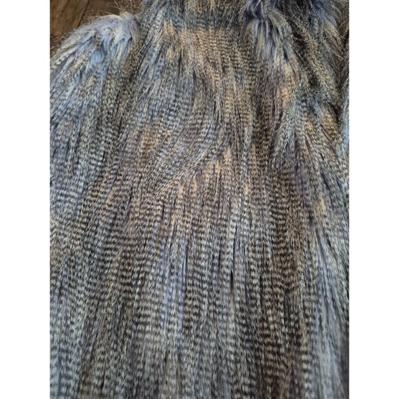 Kaktus Gray Faux Fur Vest Size L - Picture 6 of 6